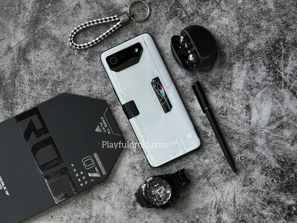 ASUS ROG Phone 7 Ultimate Design -1