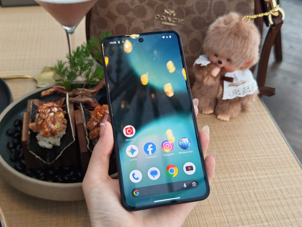 Nothing Phone (3a) Lite Design -3