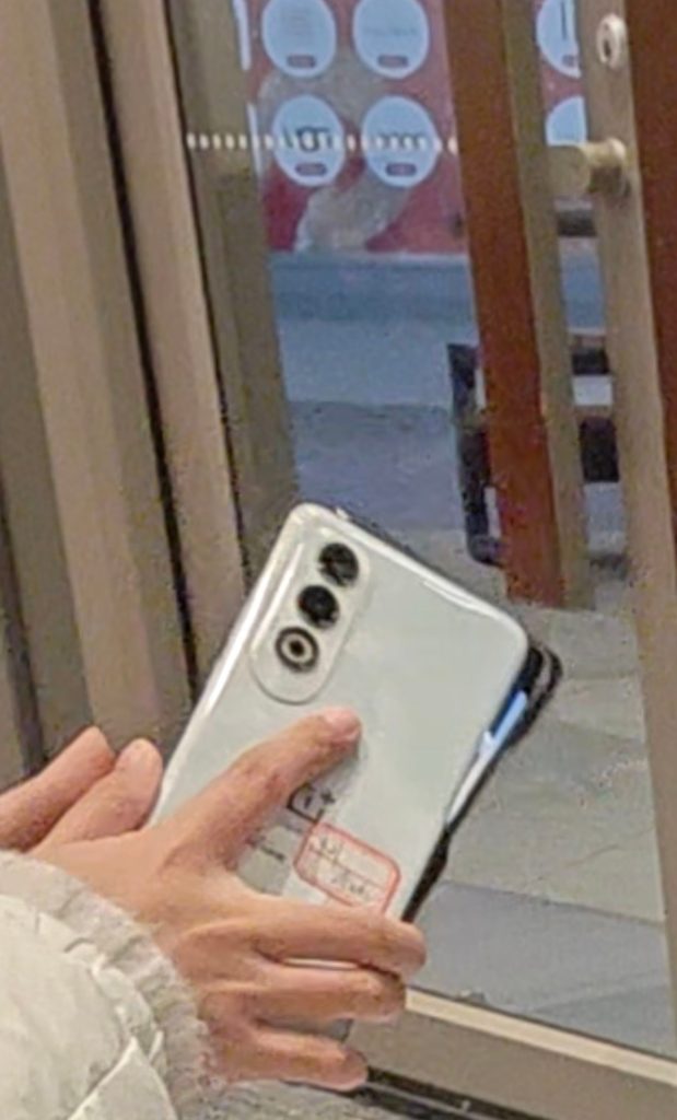 ONePlus Ace 3V leaked shot