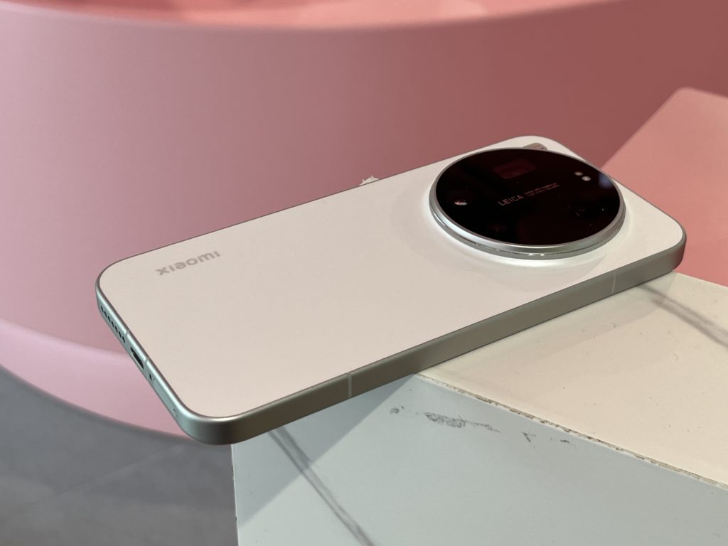 Xiaomi 17 Ultra Design -2 (1)