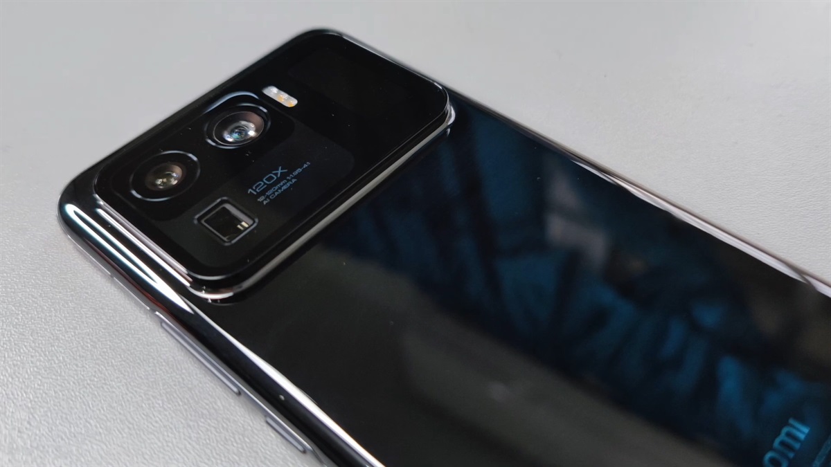 Xiaomi_Mi_11_Ultra_09